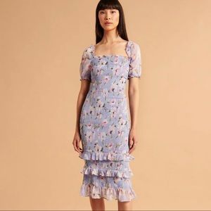 EUC Abercrombie & Fitch Smocked Puff Sleeve Midi Dress